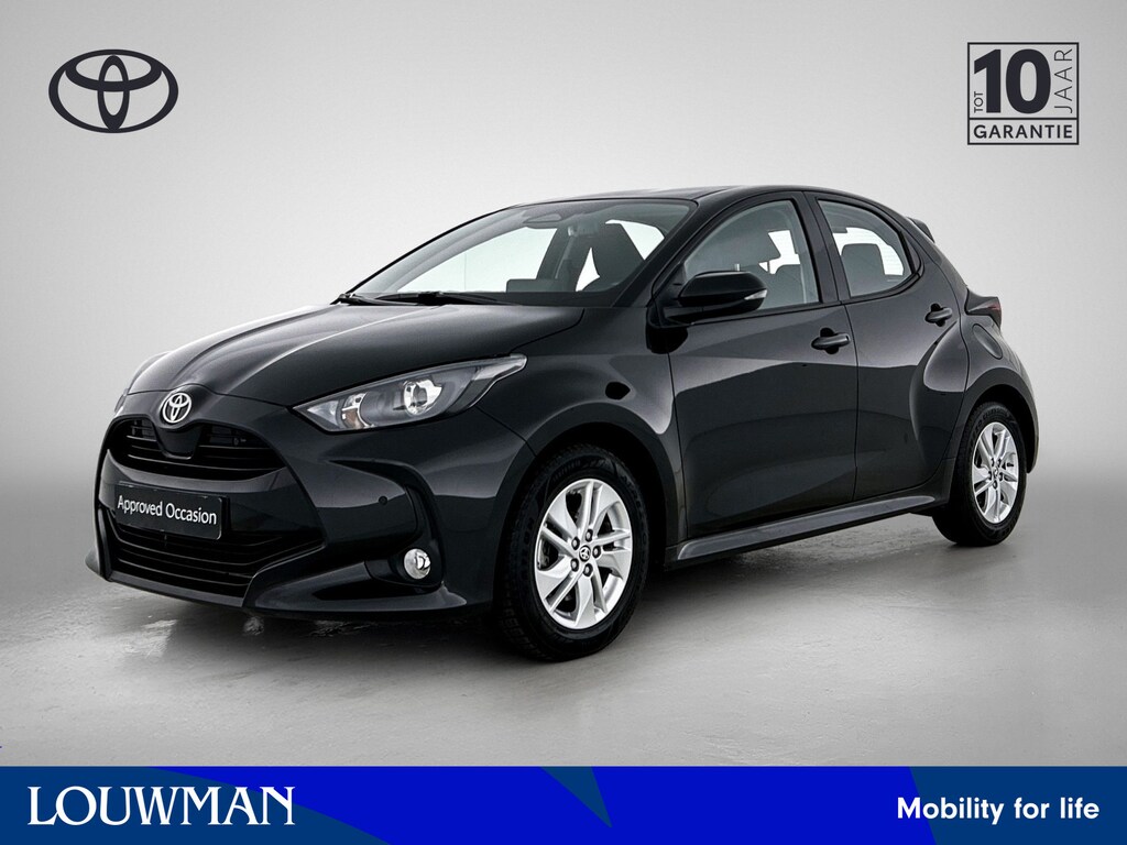 Toyota Yaris 1.5 Hybrid 115 Active + | BTW voertuig | Parkeersensoren voor+achter | Stoel+stuurverwarming | Climate control | Cruise control adaptive | Apple CarPlay/Android auto |