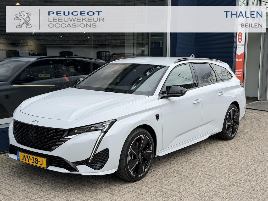 Peugeot e-308 SW GT Avantage EV 54 kWh | Nieuwe Auto | Tot 8 jaar Garantie | Tot 420 Km WLTP | Alcantara Executive Pack | 360 Graden Camera | Navigatie | Stoelverwarming & Massage | Warmtepomp | Draadloze Telefoonlader | Keyless Entry | Elektrische Kofferklep | 18" Lichtmetalen Velgen | Climate Control | Adaptieve Cruise Control met Drive Assist | Full LED Verlichting |
