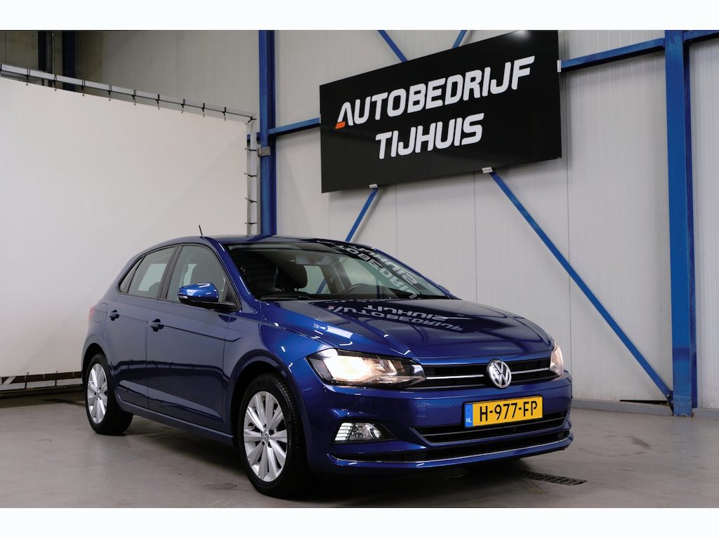 Volkswagen Polo 1.0 TSI Highline - N.A.P. Airco, Cruise, PDC, Camera, Carplay.