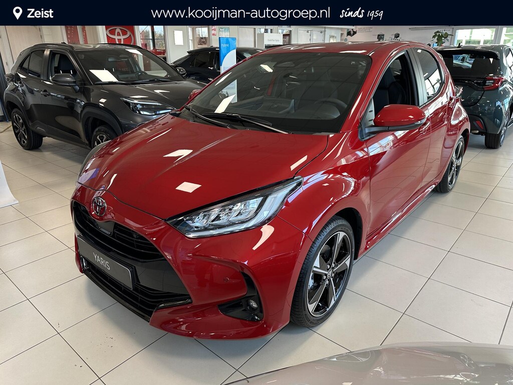 Toyota Yaris 1.5 Hybrid 130 Executive Direct leverbaar! Parkeersensoren voor+achter | Half lederen bekleding