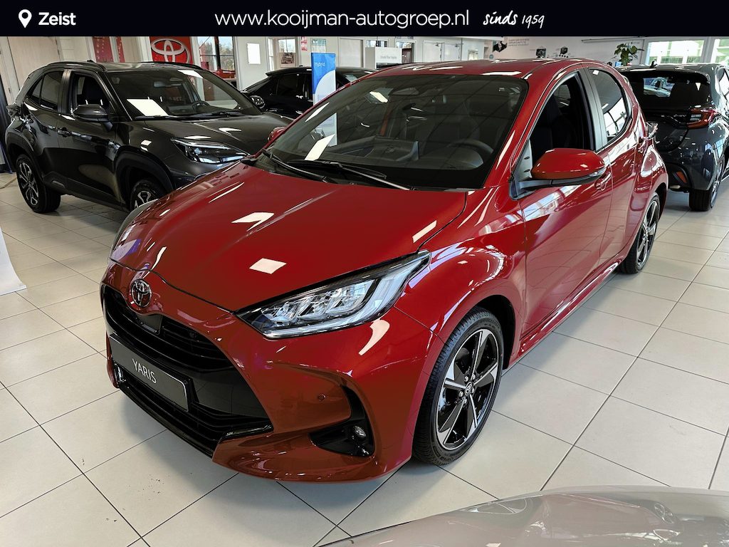Toyota Yaris 1.5 Hybrid 130 Executive Parkeersensoren voor+achter | Half lederen bekleding | dodehoekdetectie