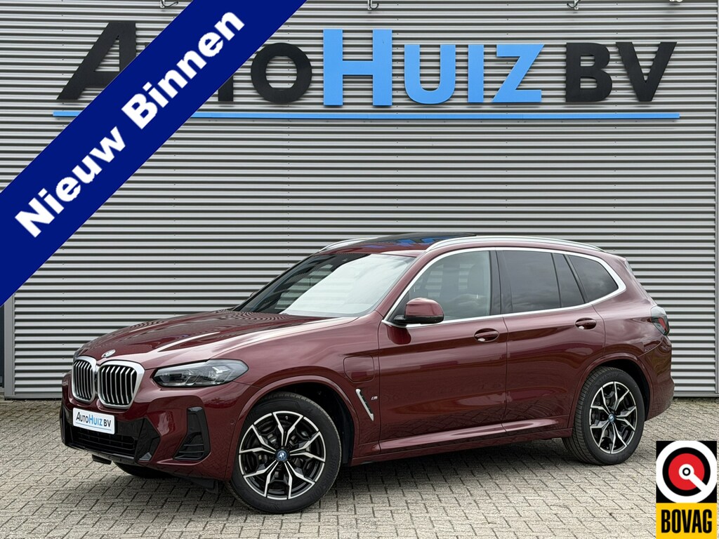 BMW X3 xDrive30e High Executive M Sport Panoramadak Achteruitrijcamera Keyless Entry Carplay Stuurwielverwarming