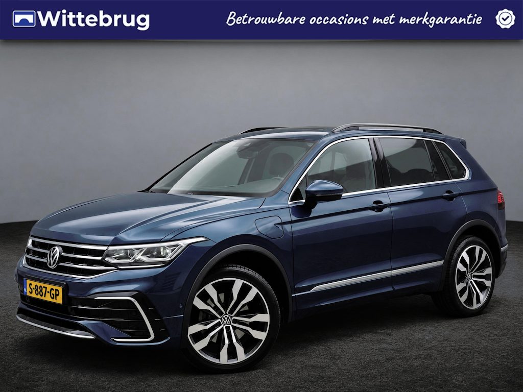 Volkswagen Tiguan 1.4 TSI eHybrid R-Line Business+ / Pano / 360 Camera / Parkeersensoren V+A / Navigatie / Leder / Lichtmetaal 20 inch /