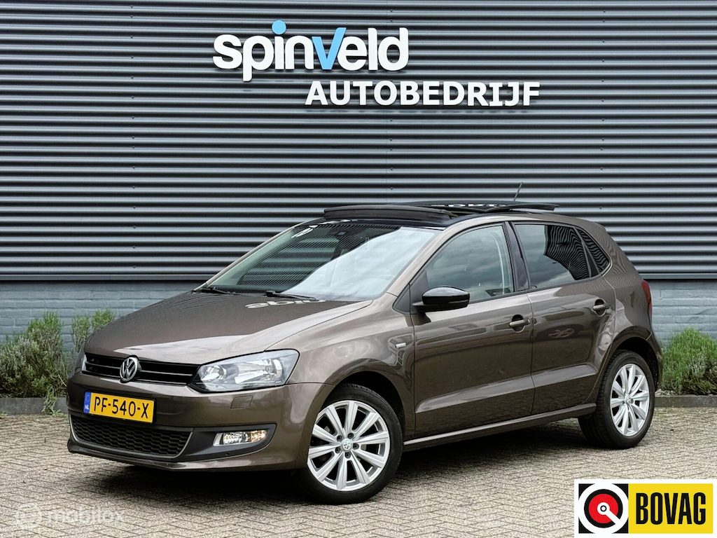 Volkswagen Polo 1.2 Easyline - Pano - Pdc - Multimedia -