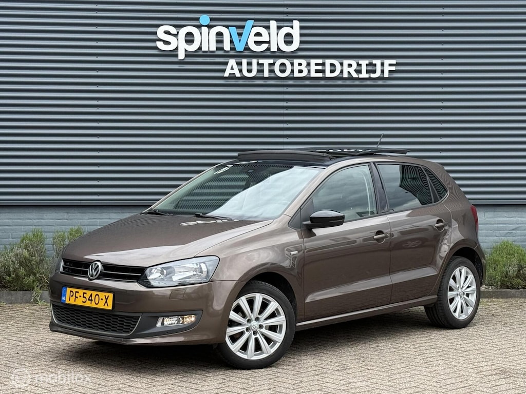 Volkswagen Polo 1.2 Easyline - Pano - Pdc - Multimedia -