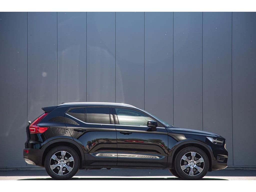 Volvo XC40 2.0 B4 Inscription Trekhaak|Leder|360 camera|Keyless