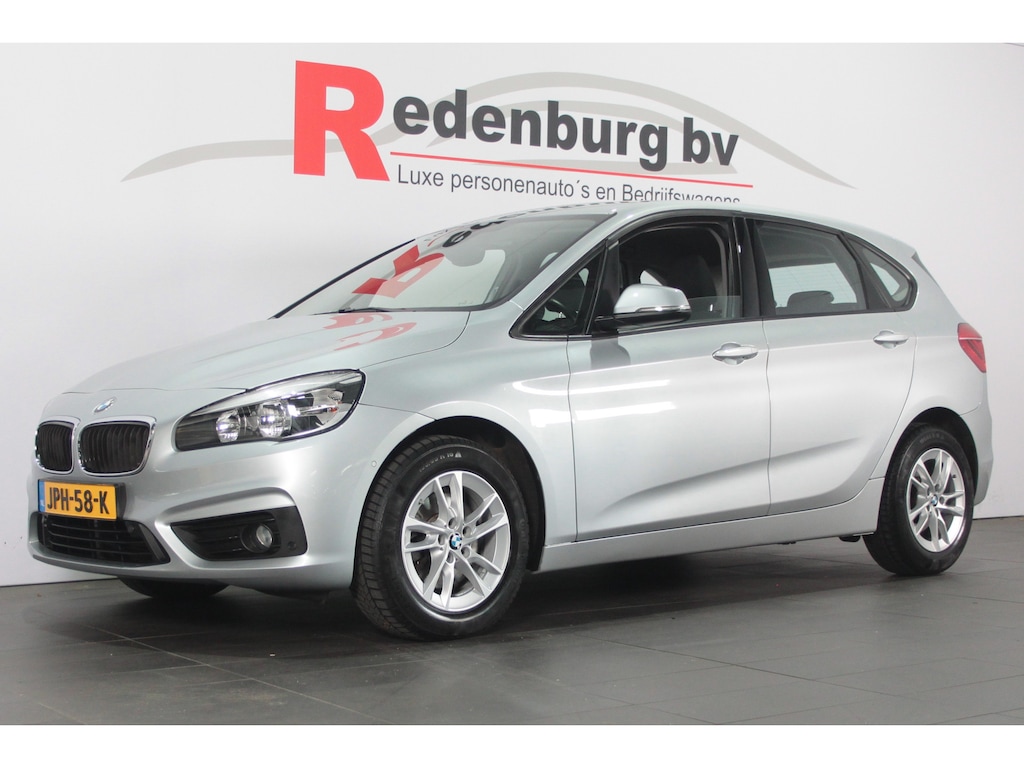 BMW 2-Serie Active Tourer 220i Luxury - Automaat - Navi / Camera / Bluetooth