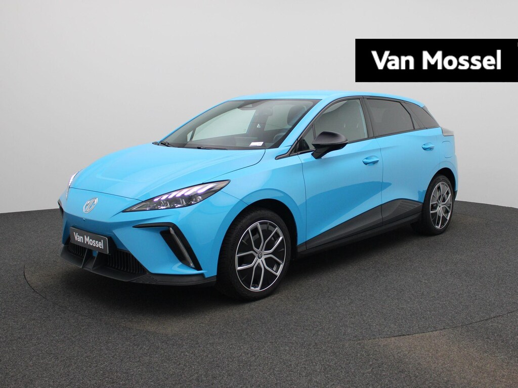 MG MG4 64 kWh Luxury | Rondom Camera | Stoelverwarming | Cruise Control | Apple Carplay/Android Auto |