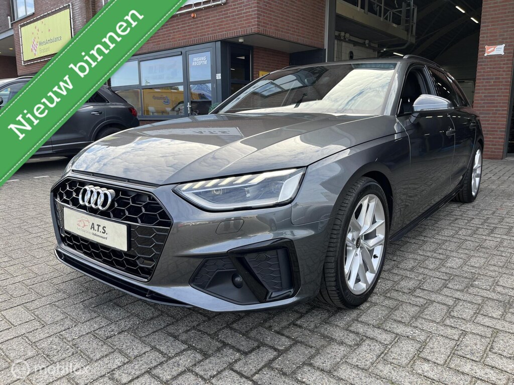 Audi A4 Avant 35 TFSI S-LINE MATRIX*PANO-DAK*CAMERA*TREKHAAK*