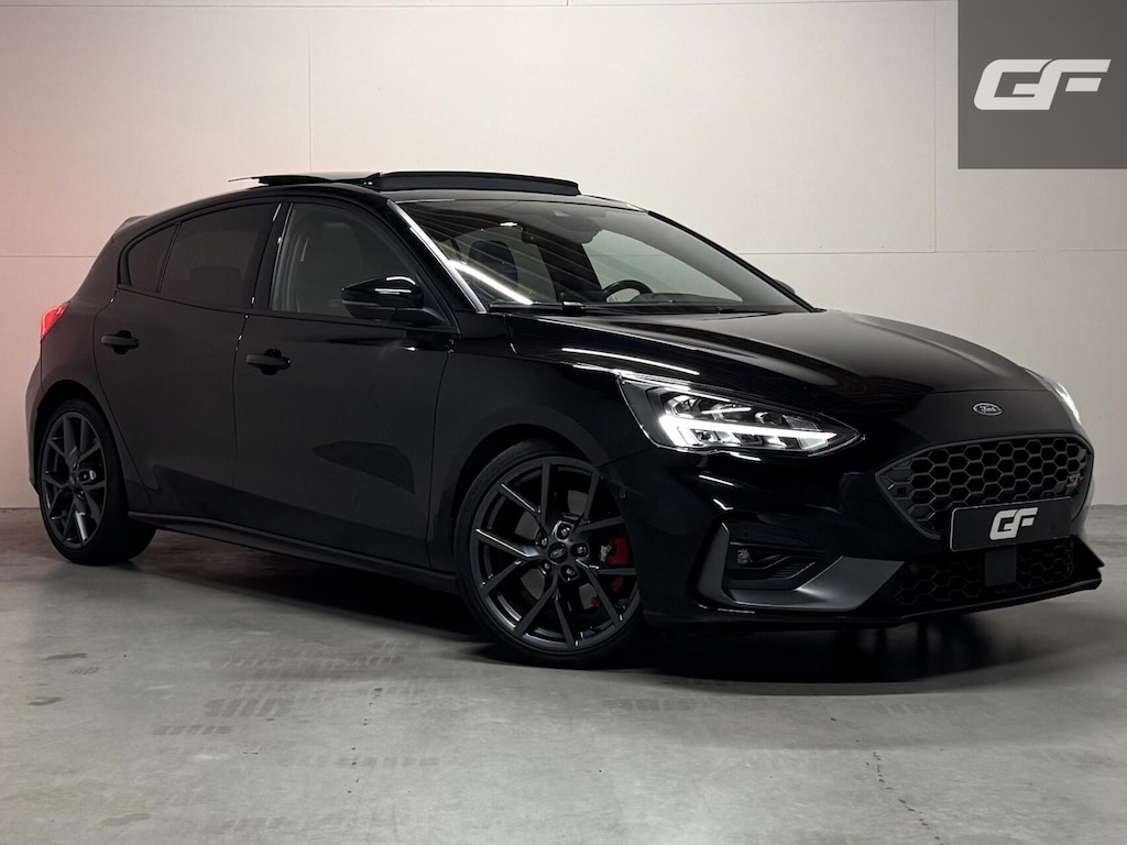 Ford Focus 2.3 EcoBoost ST-3 Pano Camera Recaro Navi Stoelv
