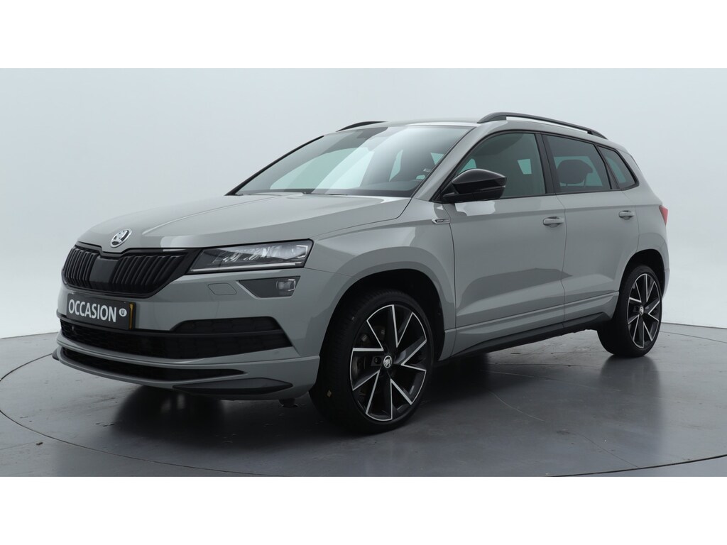 Skoda Karoq 1.5 TSI DSG 150pk Sportline Business Matrix-LED | Navigatie | 19"lm