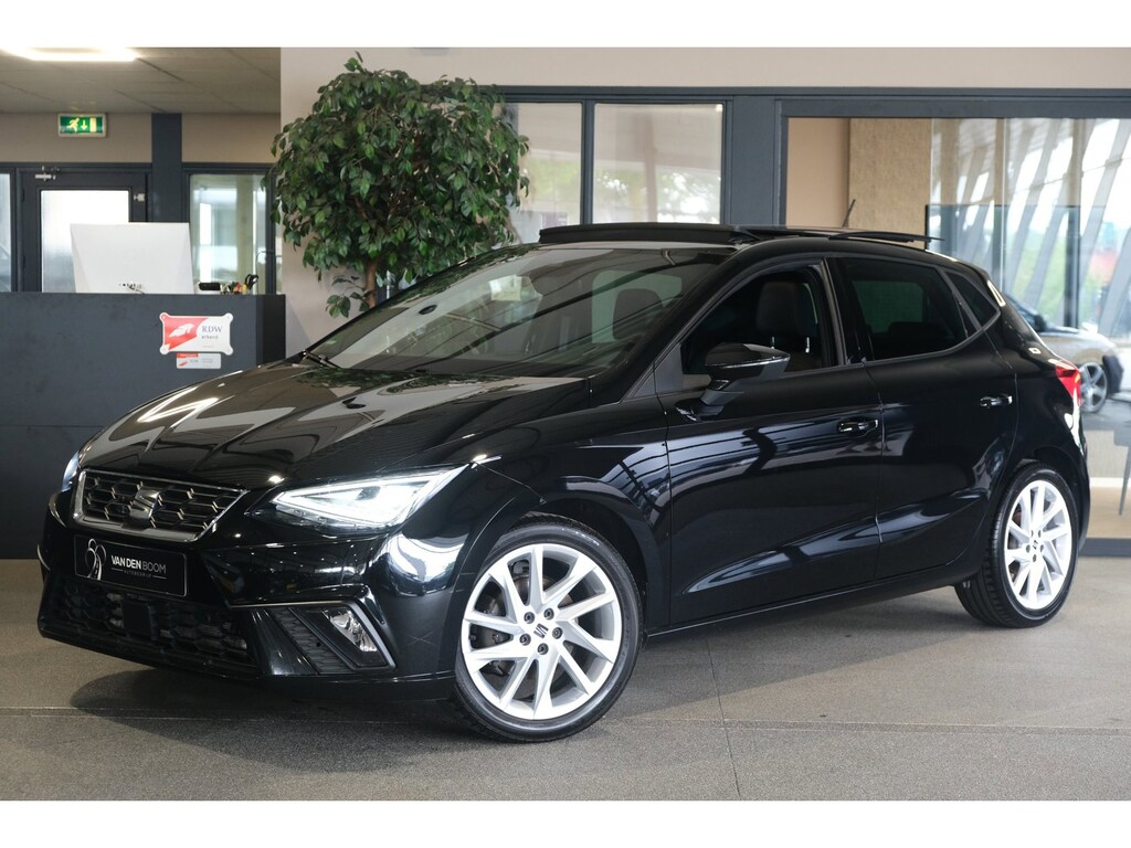 SEAT Ibiza 1.0 EcoTSI FR 110PK Facelift Pano Cam Led Alcantara ACC