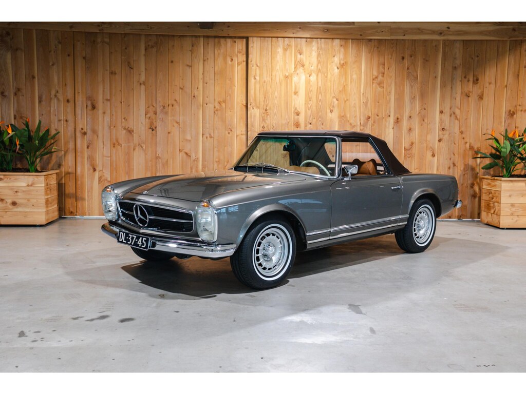 Mercedes-Benz SL 280 Pagode | New Interior | New Softtop |