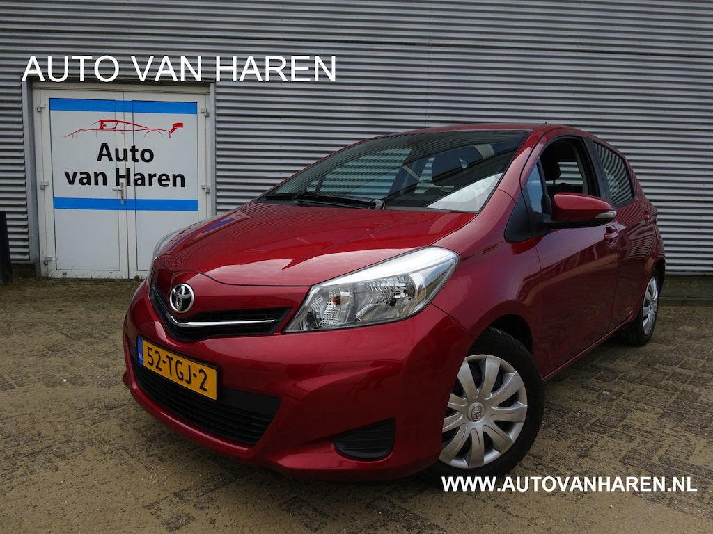 Toyota Yaris 1.3 VVT-i AUTOMAAT 5-DRS AIRCO TREKHAAK