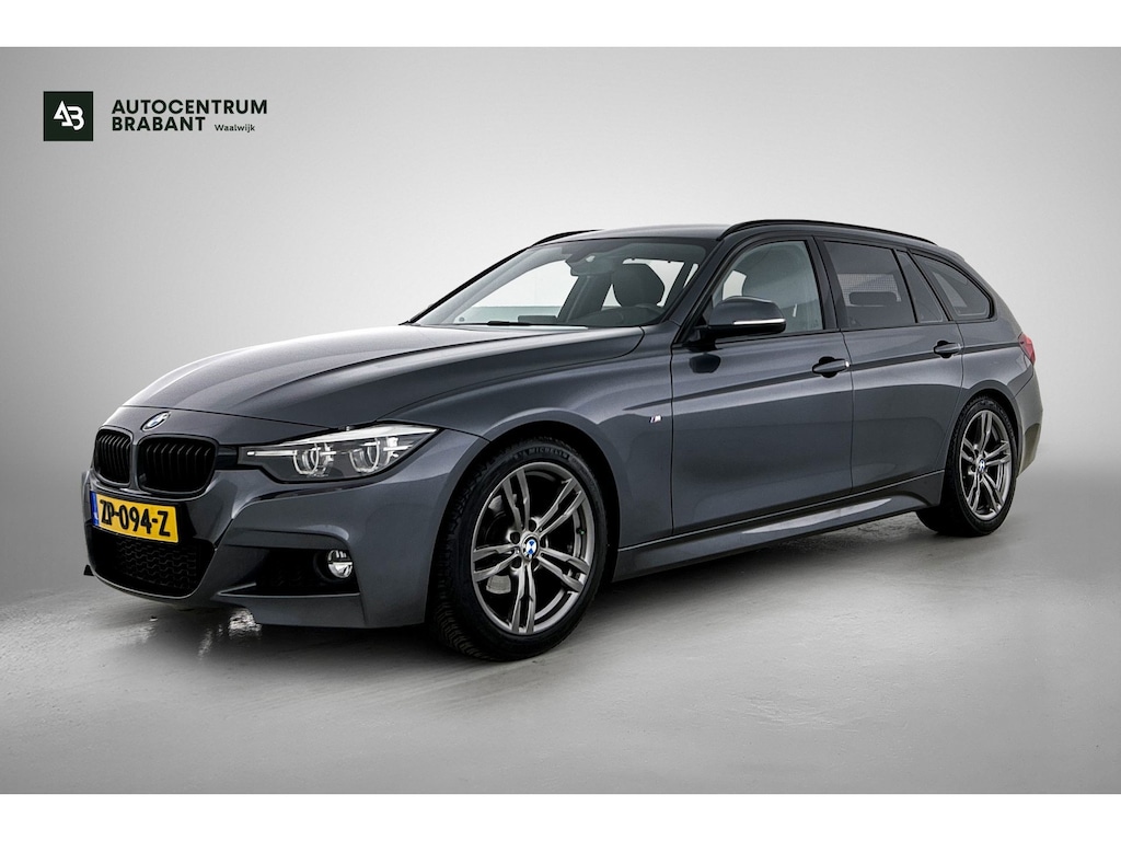 BMW 3-Serie Touring 318i M Sport Corporate Lease Automaat (GROOT-NAVIGATIE, TREKHAAK, STOELVERWARMING, LED, GOED ONDERHOUDEN)