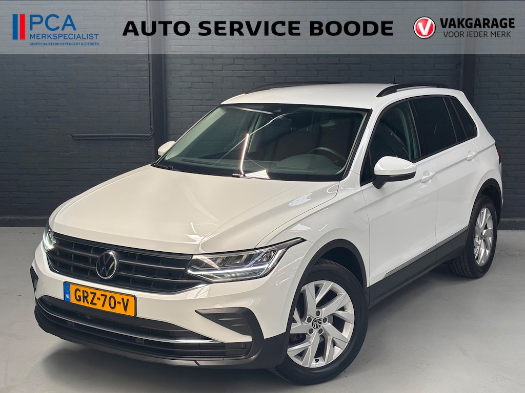 Volkswagen Tiguan 1.5 TSI (150 pk) Life automaat - trekhaak - camera - voorverwarming