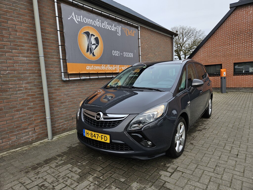 Opel Zafira Tourer 1.6 Design Edition