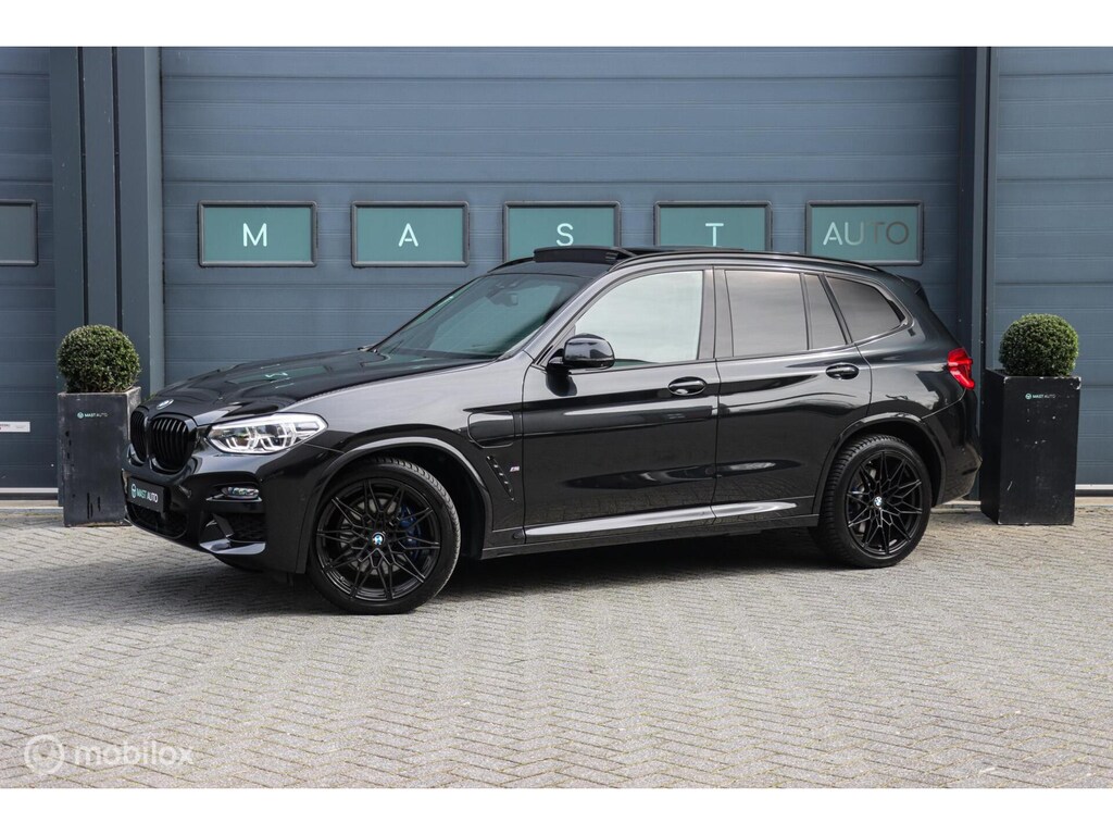 BMW X3 xDrive30e High Executive|M-Seats|PANO|H&K|HUD|Carbon|LED