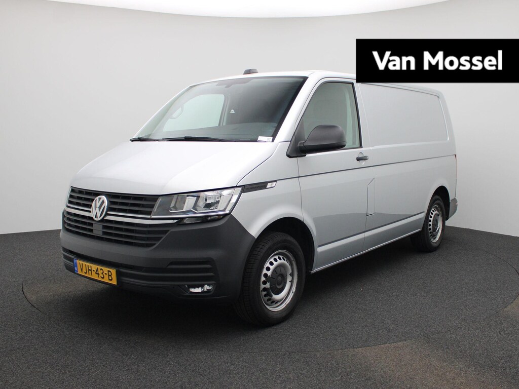Volkswagen Transporter 2.0 TDI L1H1 150PK | Automaat | Navigatie | Airco | Verwarmbare Voorruit | Multifunctioneel Stuurwiel | Cruise Control | Parkeerhulp Achter | DAB+ | Sortimo |