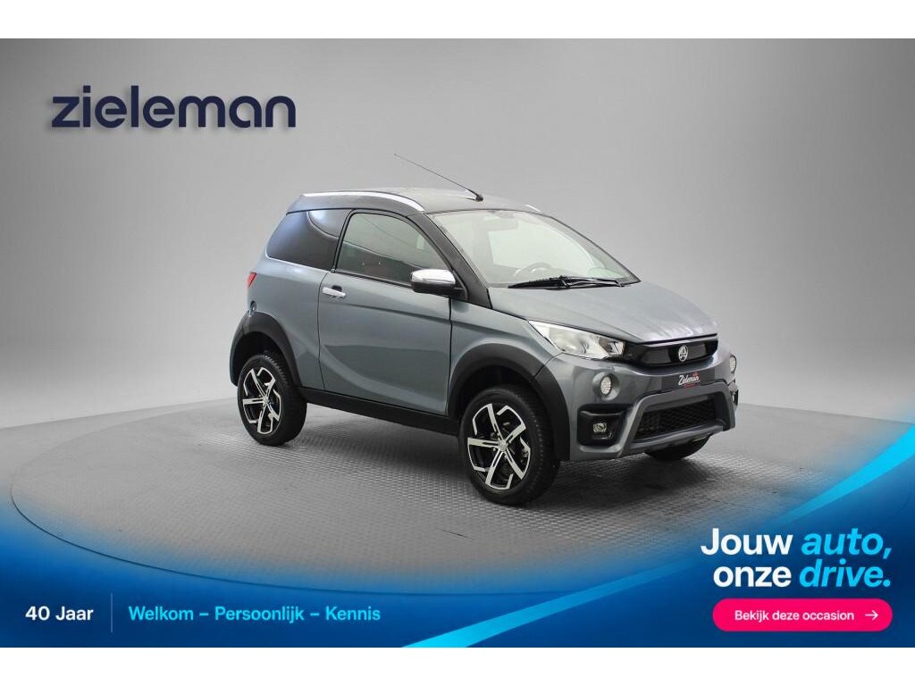 AIXAM Crossover Premium - 2022 - 6.707 Km - Camera, Leer, Parkeersensoren