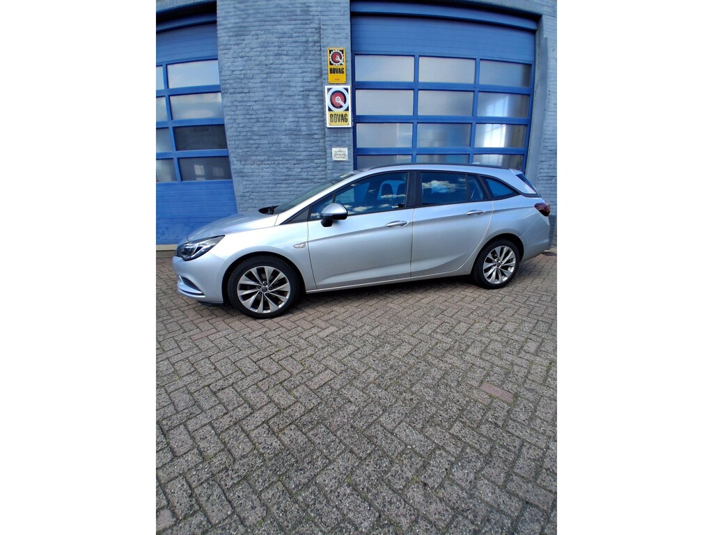 Opel Astra Sports Tourer 1.0 Innovation
