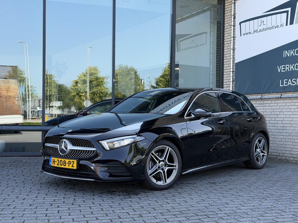 Mercedes-Benz A-klasse 180 Business Solution AMG*NAVI*CAM*CRUISE*LED*TEL*