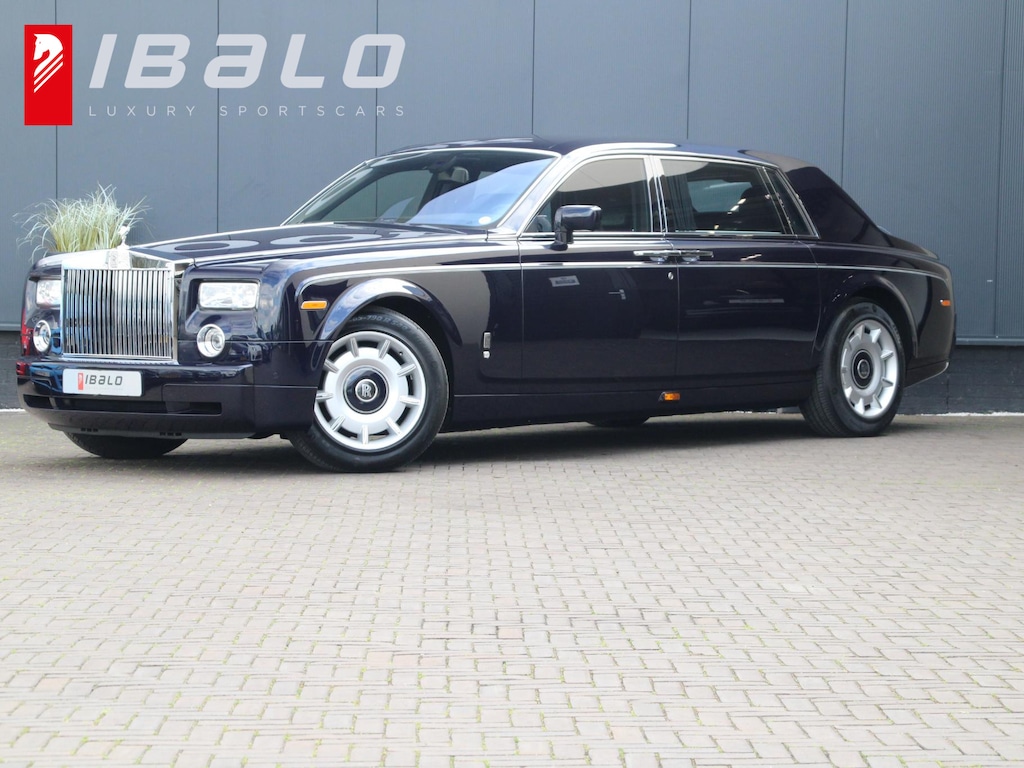 Rolls-Royce Phantom VII 6.75 EWB | Power Close Doors |