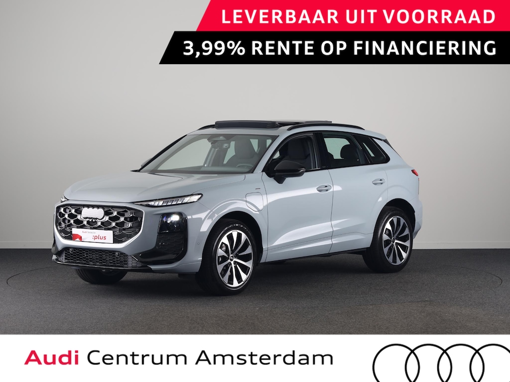Audi Q3 S edition e-hybrid 272 pk | Techniekpakket plus | Panorama-glasdak | Optiekpakket zwart-glanzend | Trekhaak mech. zwenkbaar |
