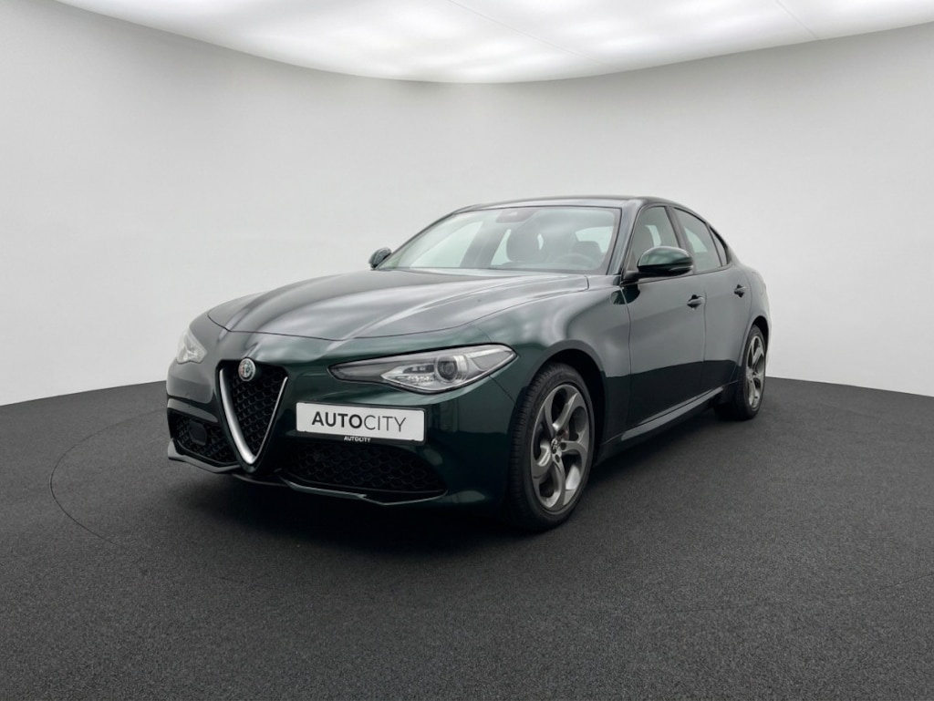 Alfa Romeo Giulia 2.0 Super 200PK Leder l Carplay l Camera l Winterpakket | Memory