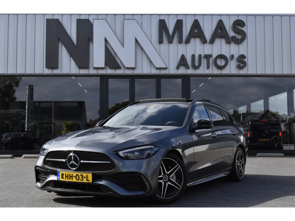 Mercedes-Benz C-klasse 180 AMG Line Pano trekhaak 360 burmester ACC head up BTW