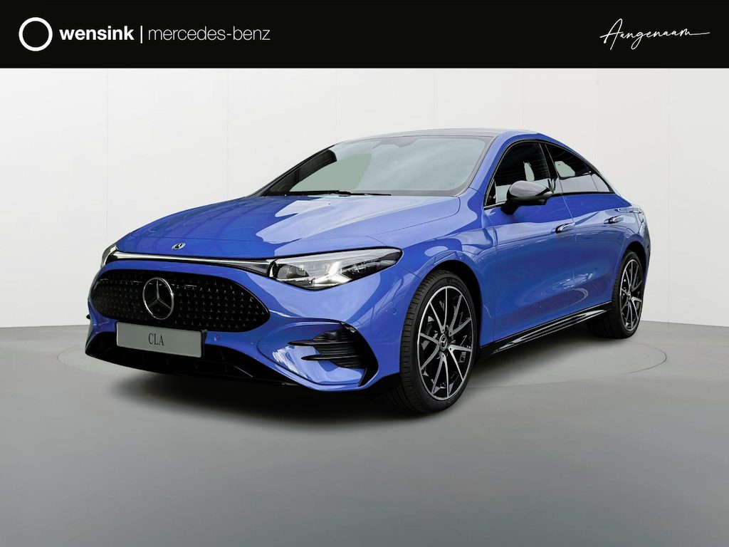 Mercedes-Benz CLA 250+ Launch Edition 85.5 kWh | Night | Panoramadak | Trekhaak | Stoelverwarming | DISTRONIC | Achteruitrijcamera | Dodehoekassistent |