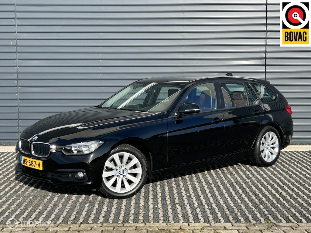 BMW 3-Serie Touring 316d Corporate Lease Essential | Leder