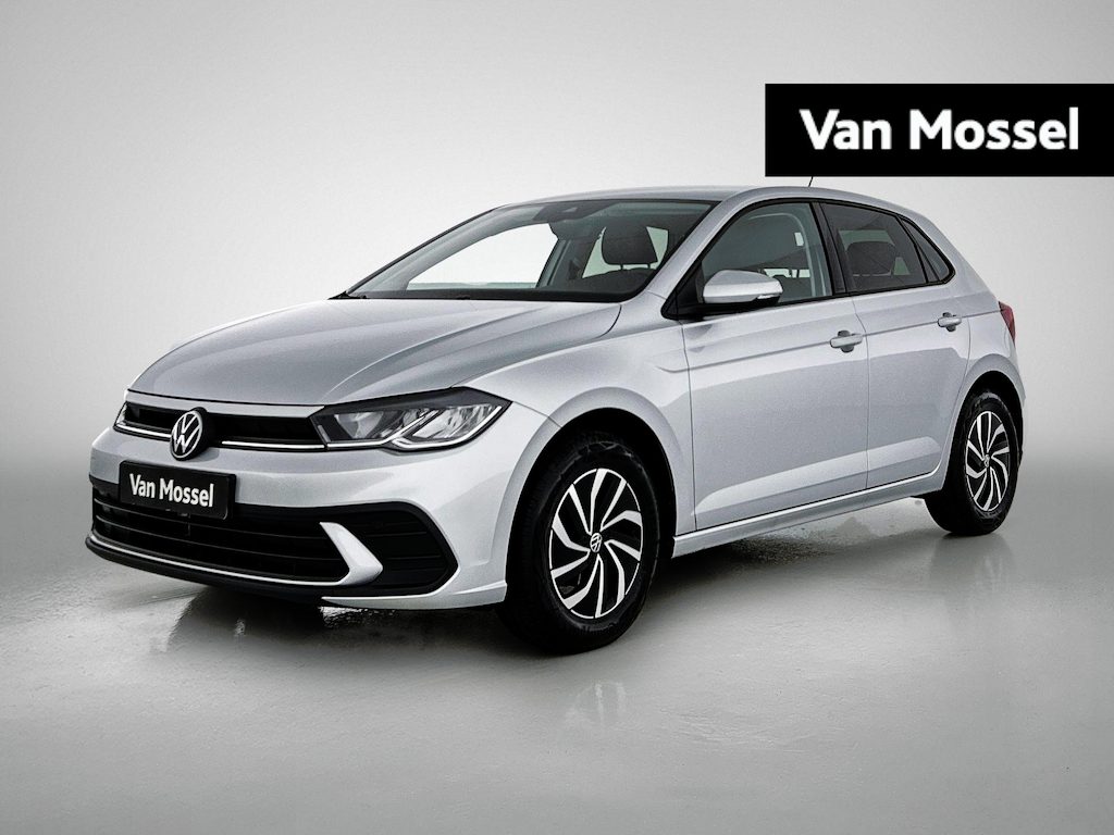 Volkswagen Polo 1.0 TSI Life Edition 95 PK | Achteruitrij camera | Climate control | Apple Carplay | Parkeersensoren achter | Navigatie | 15" Lichtmetalen velgen | LED koplampen | Android Auto | Telefoon draadloos laden | Ruiten getint |