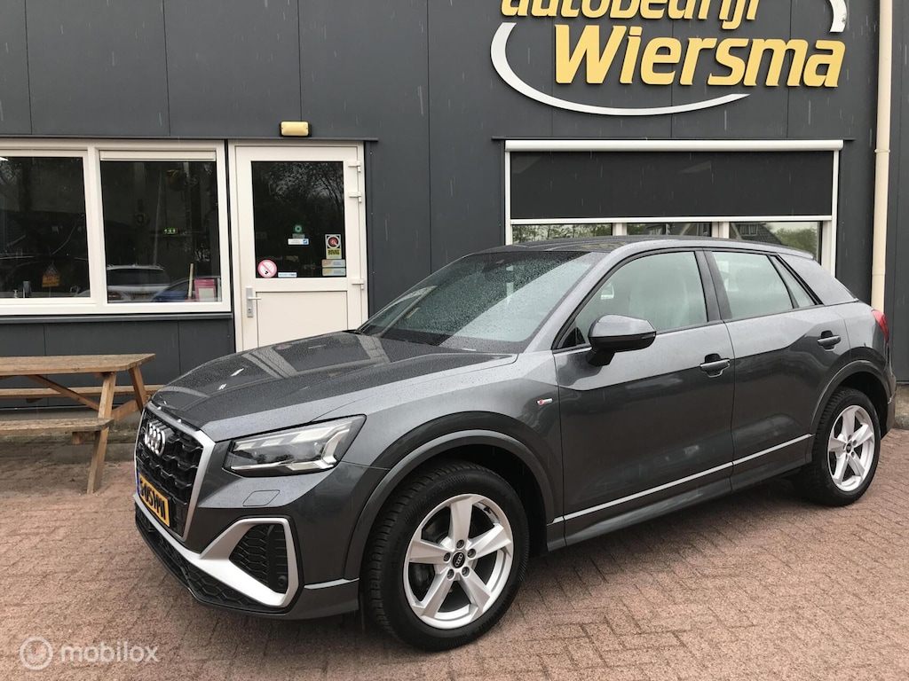 Audi Q2 35 TFSI S-line, S Edition, camera