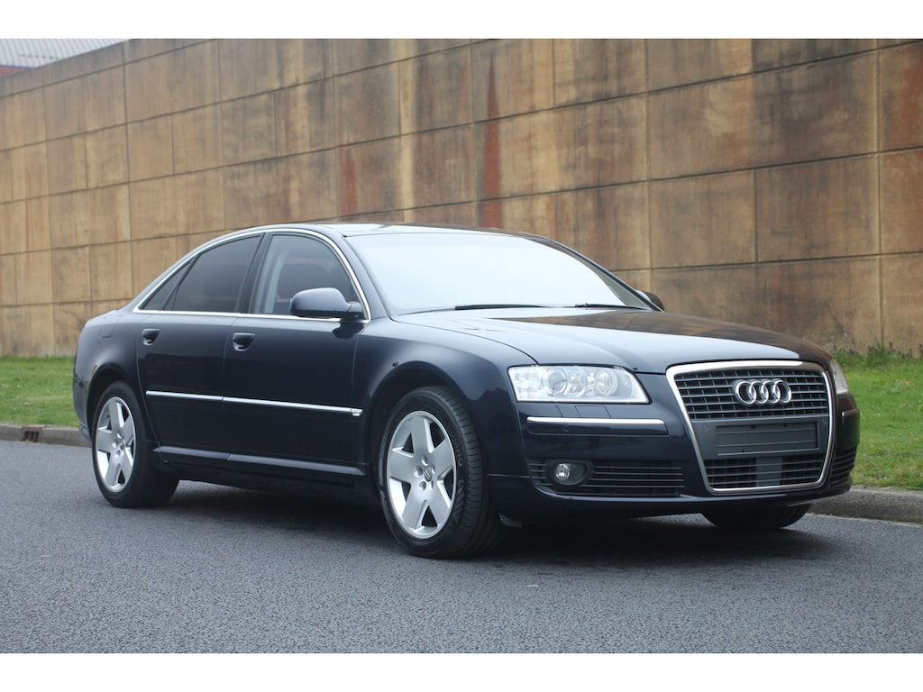Audi A8 3.2 FSI