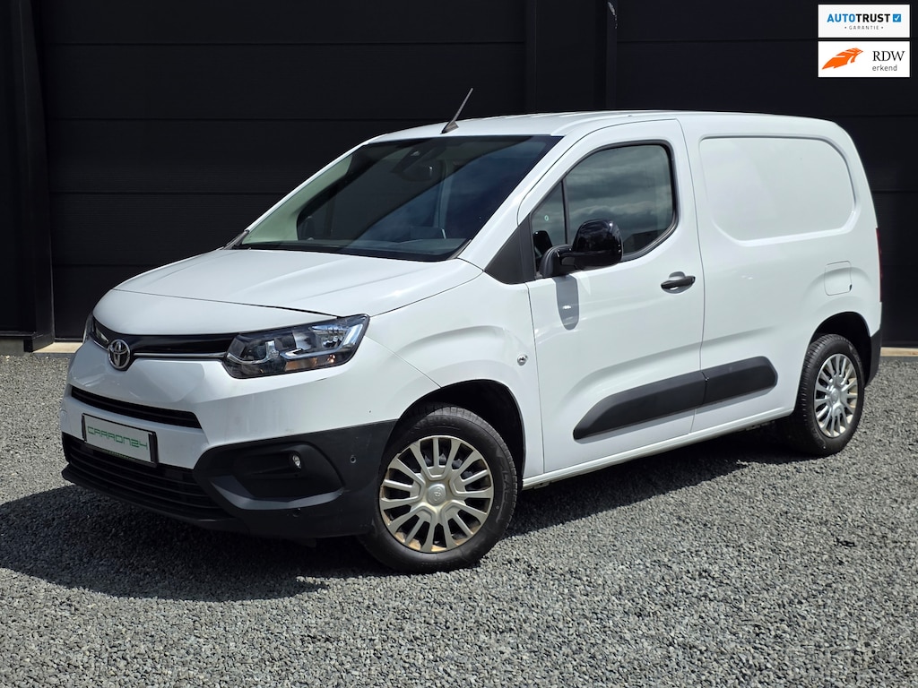 Toyota ProAce City 1.5 D-4D Live | Navi | Airco | PDC |