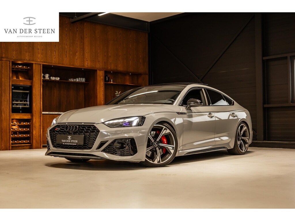 Audi RS5 Sportback 2.9 TFSI quattro Milltek uitlaat | Schuifdak | B&O | Camera