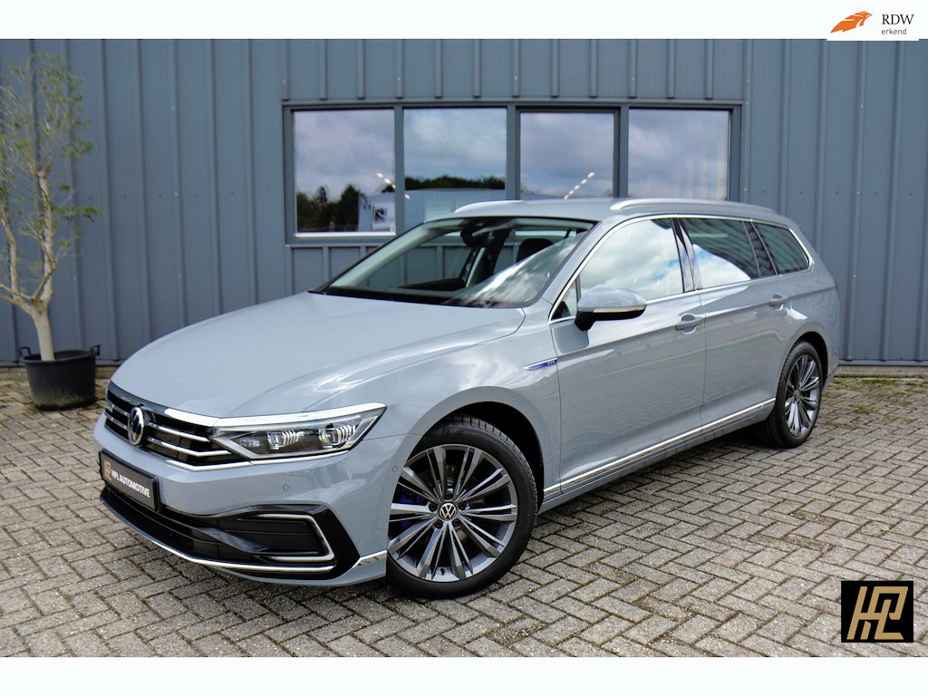Volkswagen Passat Variant 1.4 TSI PHEV GTE Business * SoH 95% * Leer/Alcantara * 18" * Matrix LED * 360 * 1e eig. * Zeer mooi