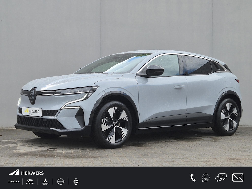 Renault Megane E-Tech comfort range Techno 60 kWh / SOH 99,45% / Fabrieksgarantie tot 11-2027 / CCS Snel Laden / Warmtepomp / Adaptief Cruise Control / Achteruitrijcamera / Apple Carplay & Android Auto / Climate Control /