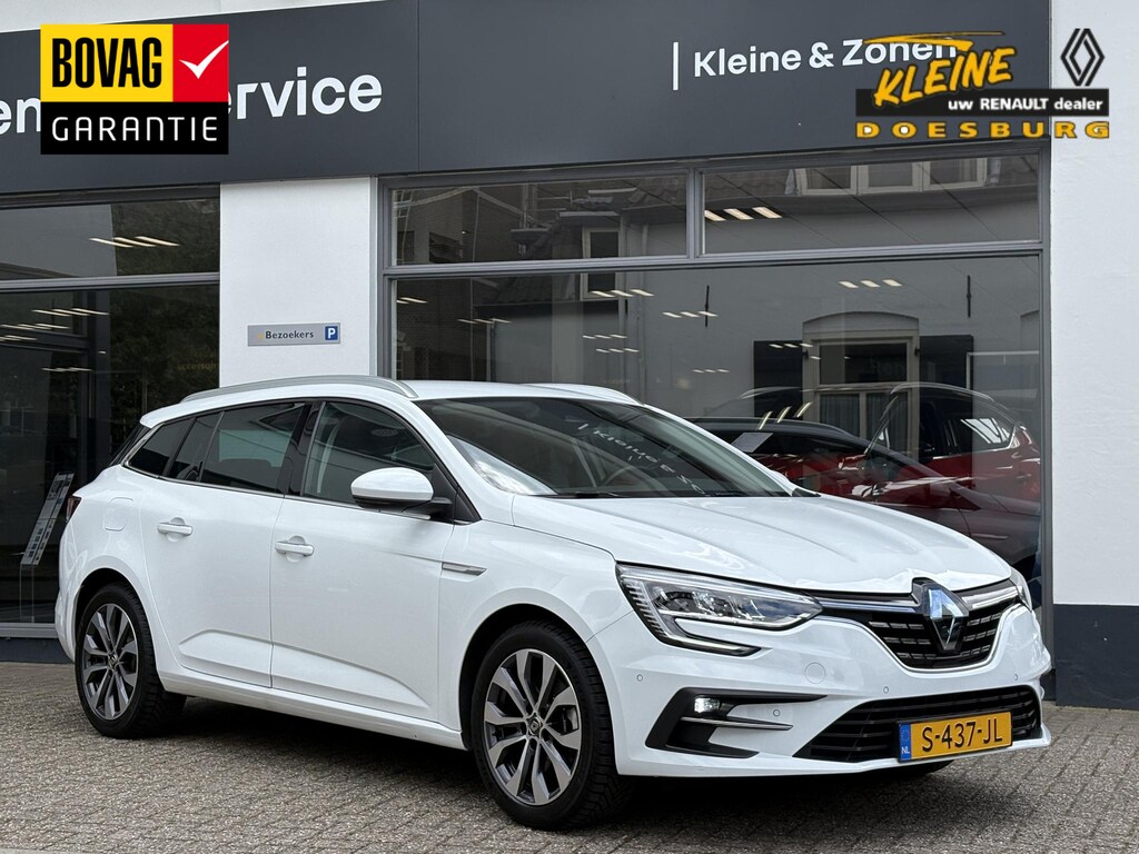 Renault Megane E-Tech IV Estate 1.6 Plug-In Hybrid 160 Techno | Trekhaak | groot scherm navigatie | Stoelverwarming | Stuurverwarming | Dealeronderhouden | Parkeersensoren voor + achter |