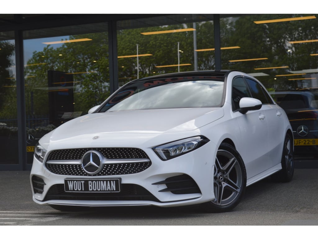 Mercedes-Benz A-klasse 180 AMG Led Panorama Widescreen Sfeer Camera Pdc
