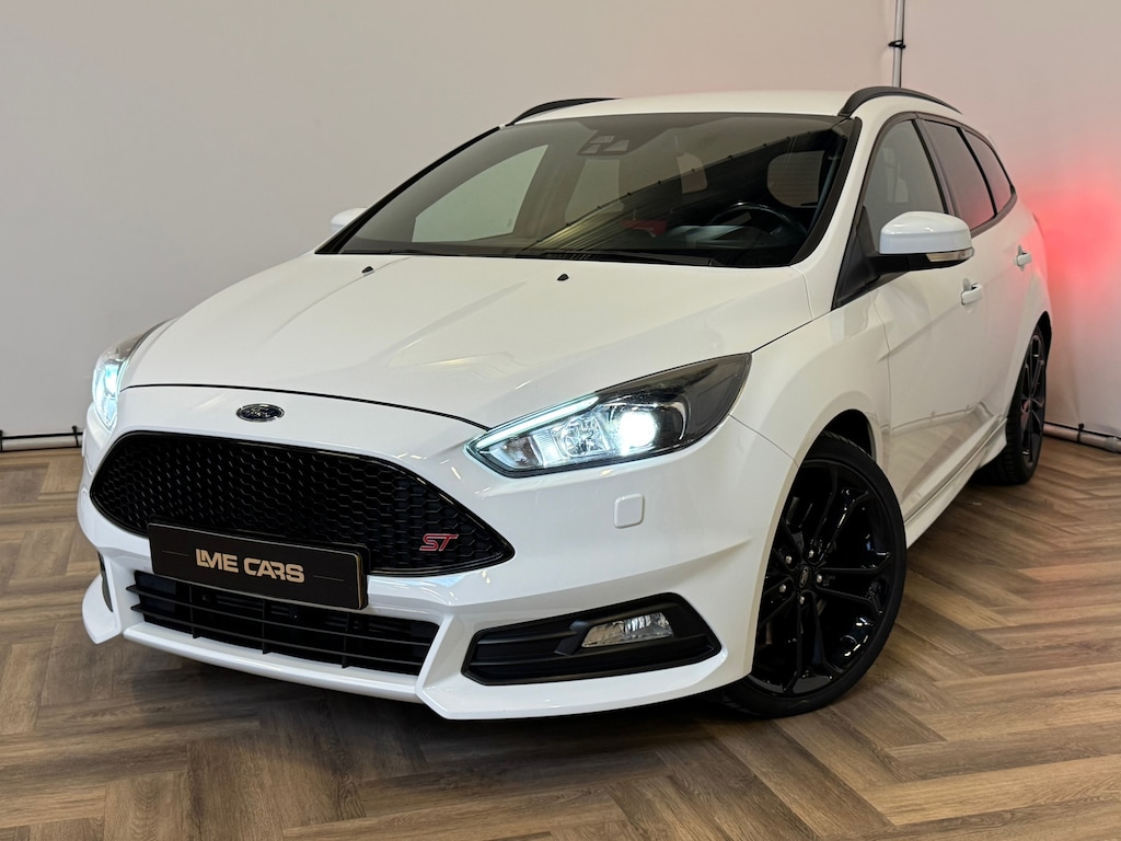 Ford Focus Wagon 2.0 ST | DEALER ONDERHOUDEN! | NETTE AUTO! | VEEL OPTIES!
