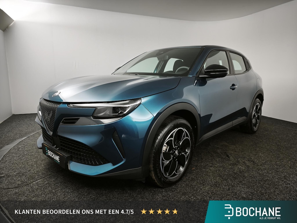 Alfa Romeo Junior Elettrica 54 kWh | SOH 96,9% | Apple CarPlay / Android Auto | Adaptive Cruise Control | Climate Control | Parkeersensoren |