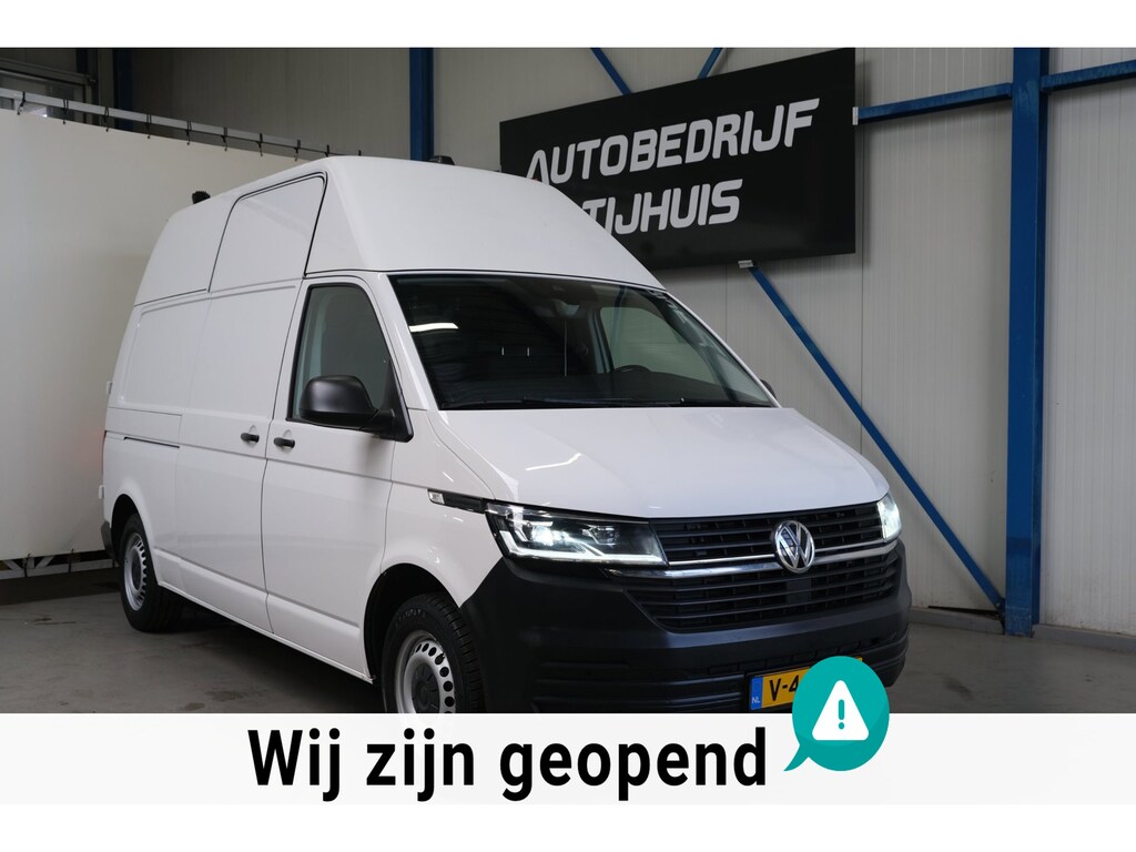 Volkswagen Transporter 2.0 TDI L2H2 30 - Airco, Cruise, PDC, Carplay, Inrichting, Trekhaak.
