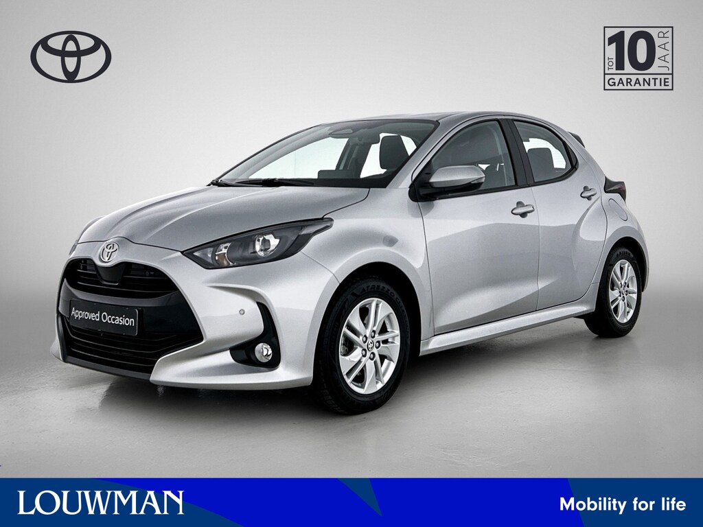 Toyota Yaris 1.5 Hybrid 115 Active | BTW voertuig | Stuur en stoelverwarming | Parkeersensoren voor+achter | Apple CarPlay/Android Auto | Cruise Control adaptive |
