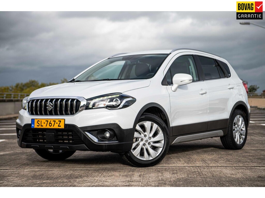 Suzuki S-Cross 1.0 Boosterjet Exclusive | Airco/Clima | Trekhaak | Achteruitrijcamera | LM Velgen | Stoelverwarming |
