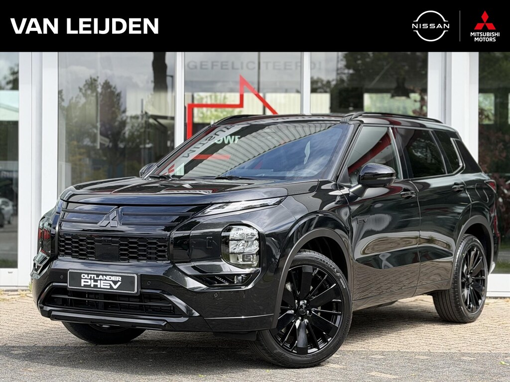 Mitsubishi Outlander 2.4 PHEV Black Edition | NIEUW | Leder | Panoramdak | App Connect | Keyless | Head-Up