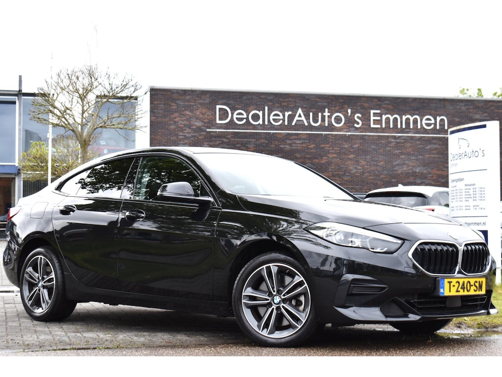 BMW 2-serie Gran Coupé 220i LEDER SPORTSTOELEN VIRTUAL NAVI