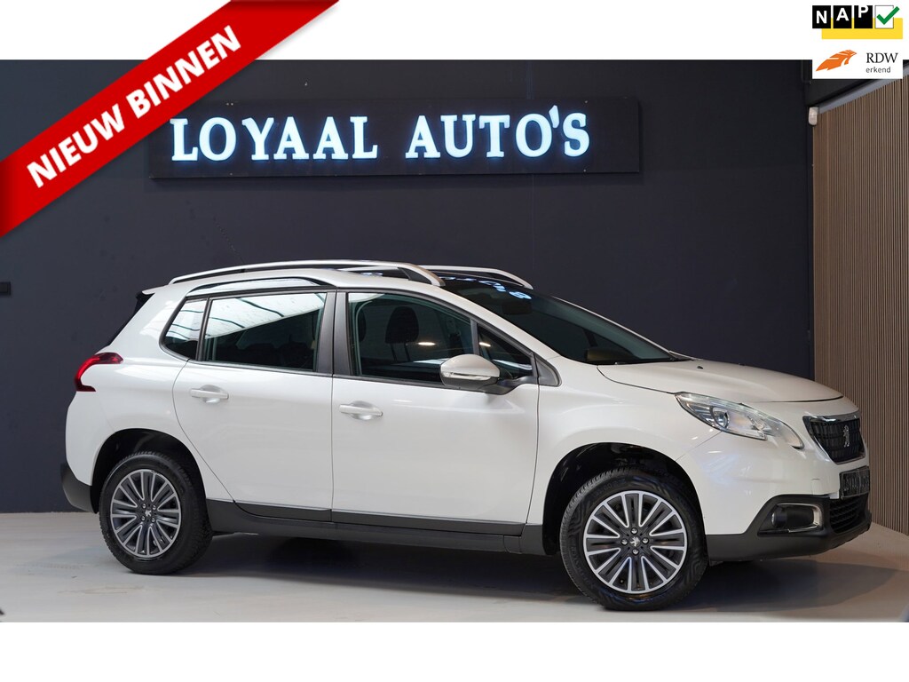 Peugeot 2008 1.2 PureTech Blue Lion | NAVI | GLAZEN-DAK | AIRCO | TREKHAAK | PDC | NAP | APK.