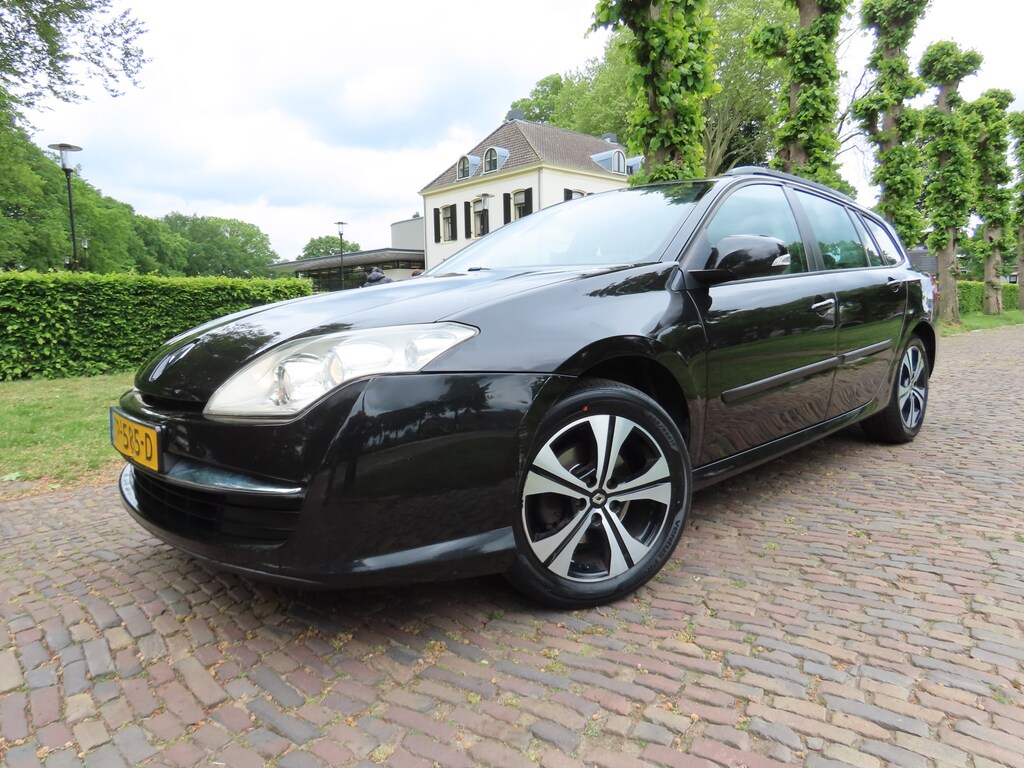 Renault Laguna Estate 2.0 16V Corporate Ecc Xenon Pdc Lm Velgen Trekhaak***Apk t/m 1-3-2027***